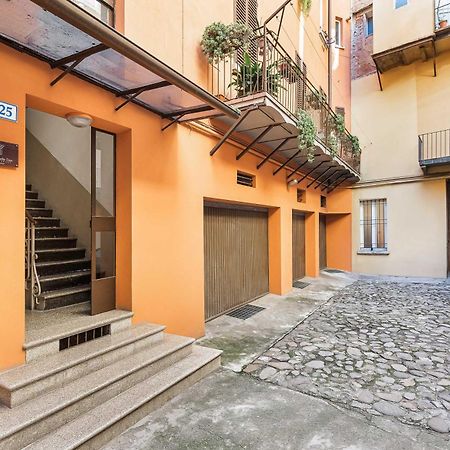 Отель La Casa Delle Dee - Self Check-In Болонья Экстерьер фото