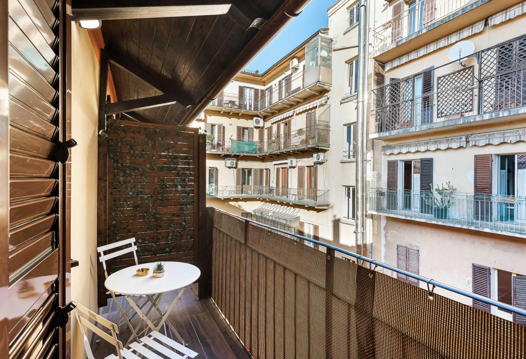 Отель La Casa Delle Dee - Self Check-In Болонья Экстерьер фото