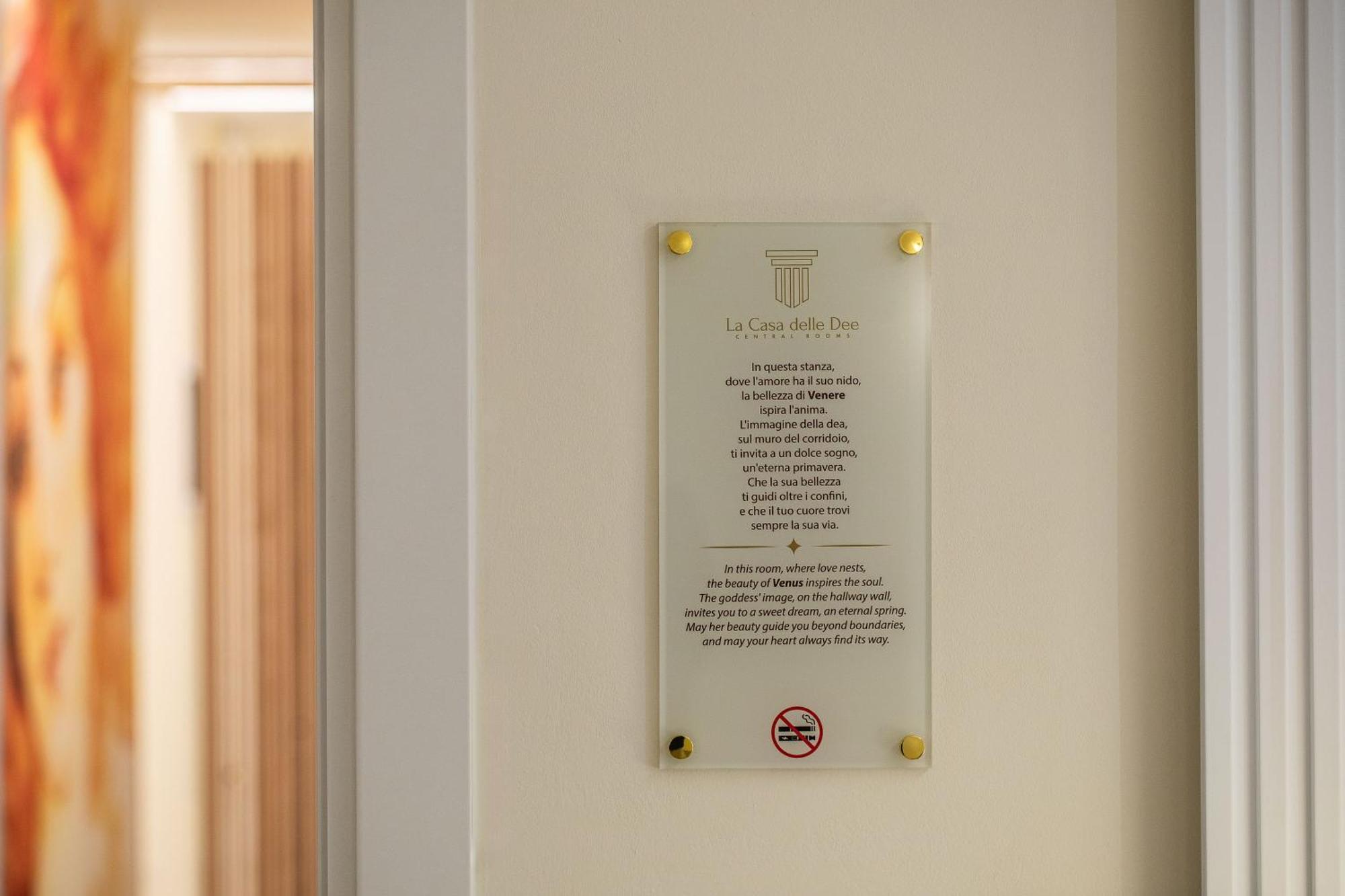 Отель La Casa Delle Dee - Self Check-In Болонья Экстерьер фото